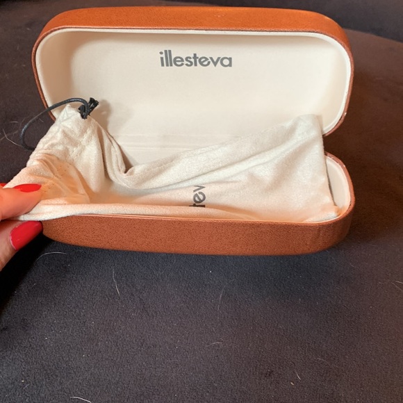 Illesteva for J Crew Leonard Sunglasses in pink tortoise - Picture 4 of 4